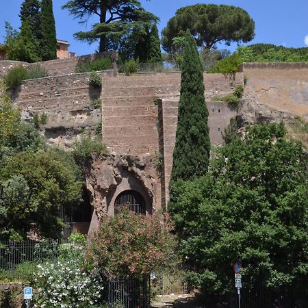 Colosseum Relax Family Apartament Rome Exterior photo