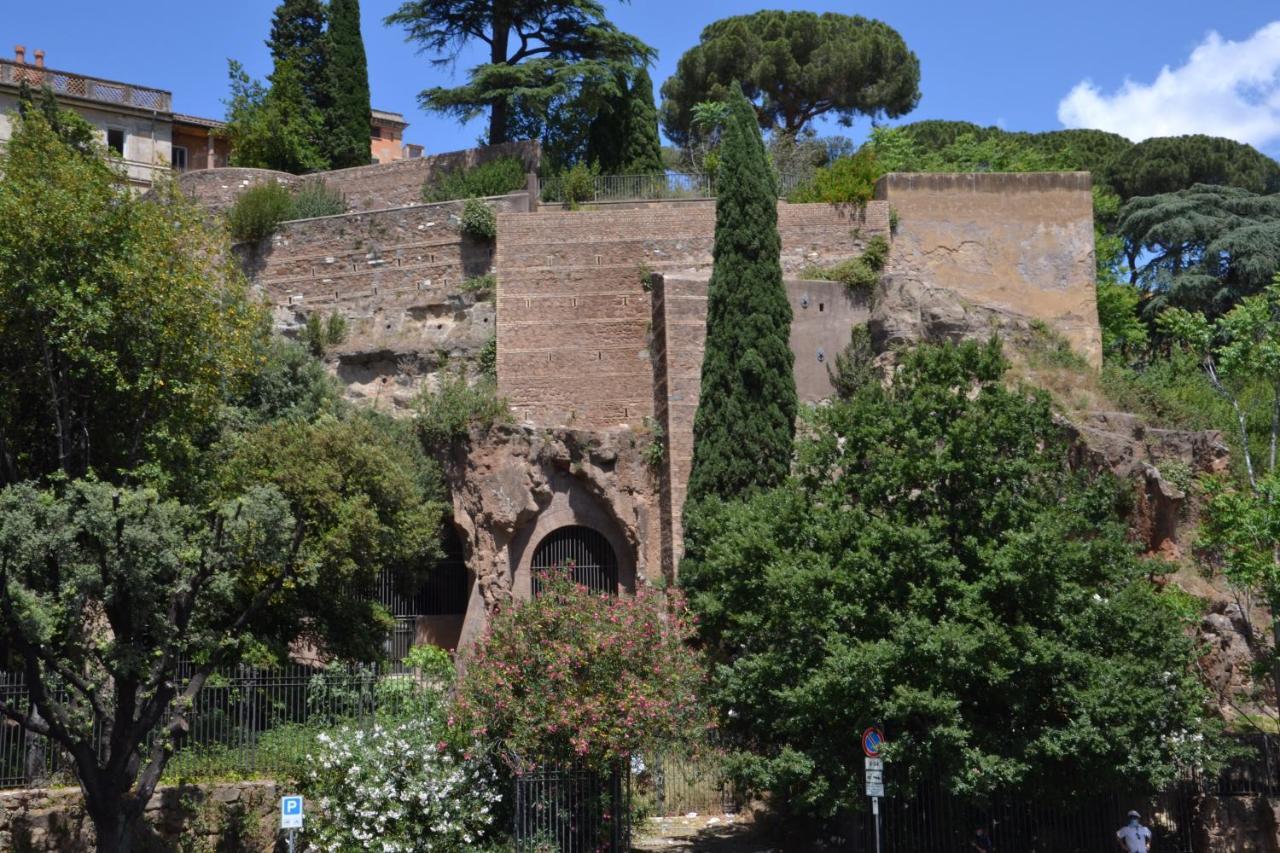 Colosseum Relax Family Apartament Rome Exterior photo
